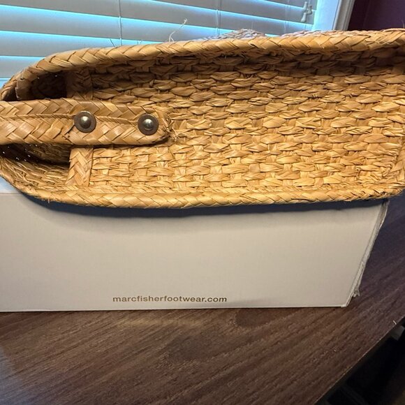 Woven Straw Handbag - Picture 2 of 5